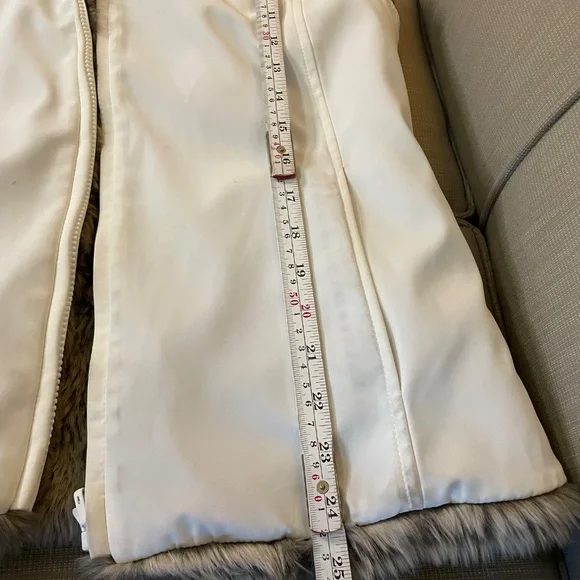 Kristen Blake, Reversible, faux fur vest, sz Med - Picture 7 of 12